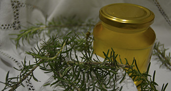 Rozmarínový med 1 kg - Cena 16 €